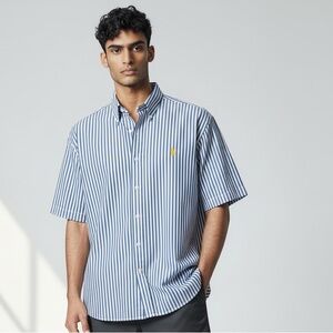 Ralph Lauren Classic for large 100% cotton blue and white stripes. Exc cond